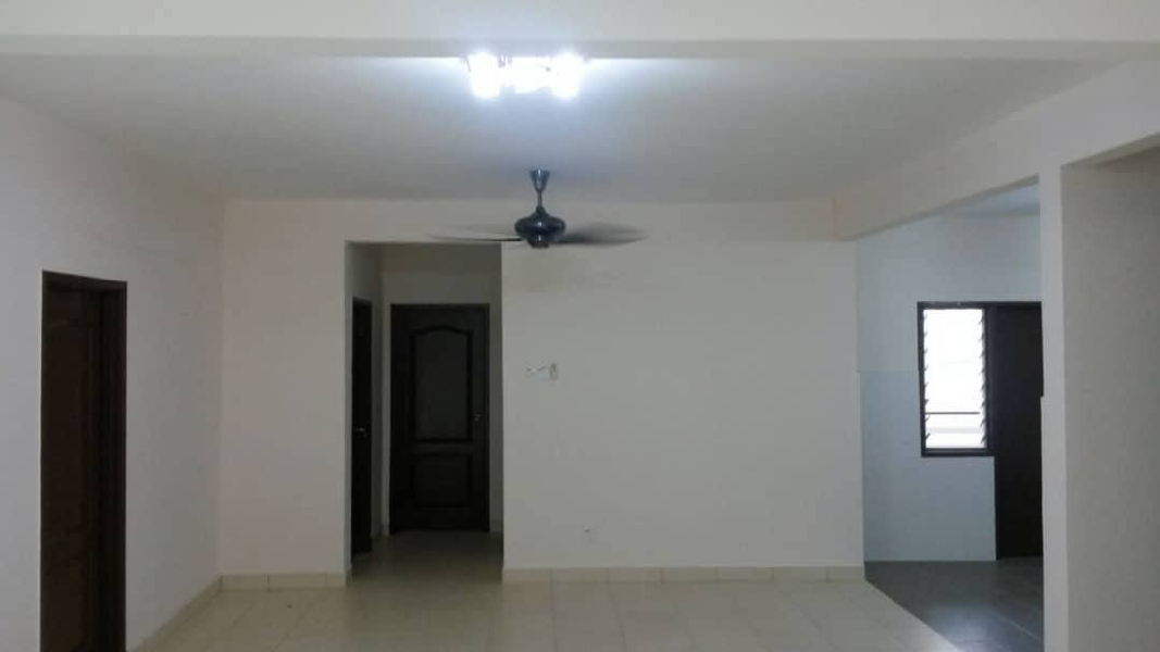 Villa Park Condominium, Taman Bukit Serdang, Seri Kembangan, 2 Parking