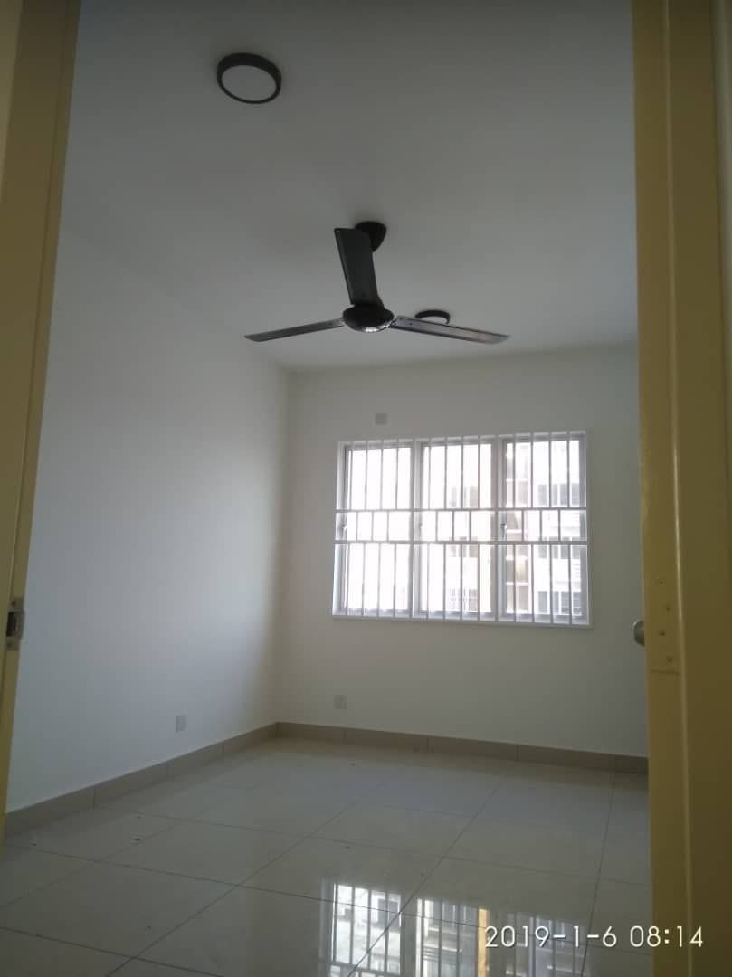 NEW TILES Apartmnt De Palma,Setia Alam corner unit - photo 8