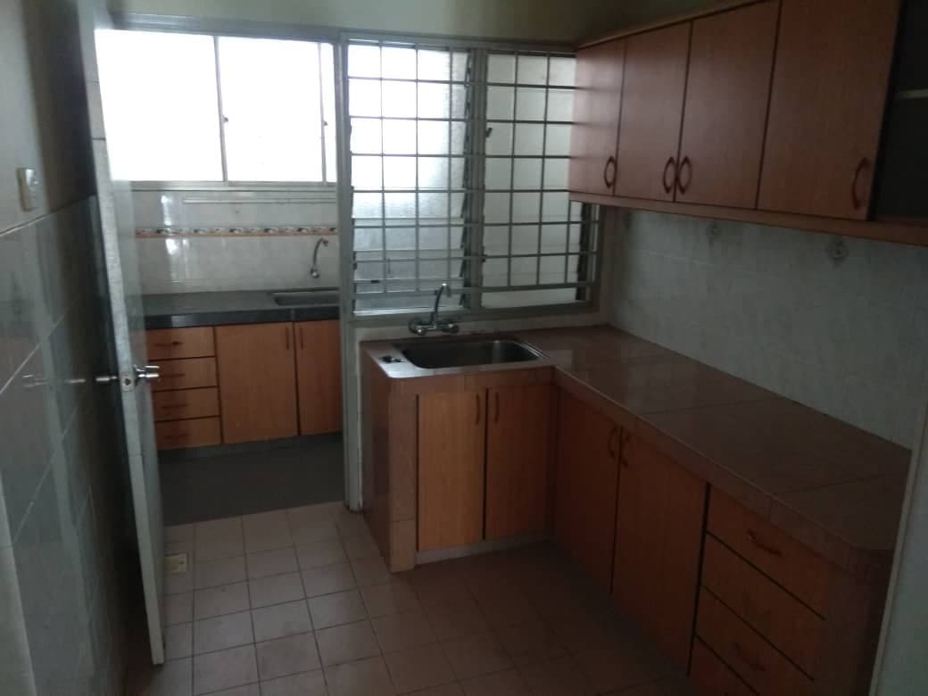 3K BOOK Taman Puchong Utama tiptop condition tesco - photo 6