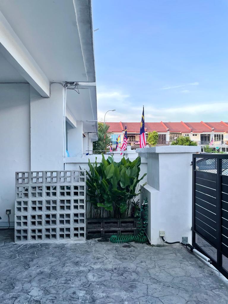5K BOOK 2sty Seksyen 33 Shah Alam renovated BUMI L - photo 4
