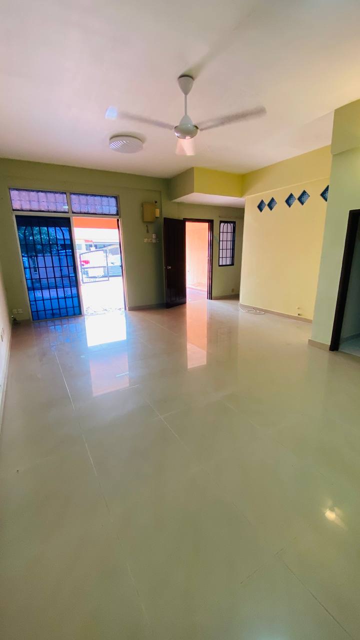 5K BOOK SP4 Bandar Saujana Putra NON BUMI LOT - photo 4