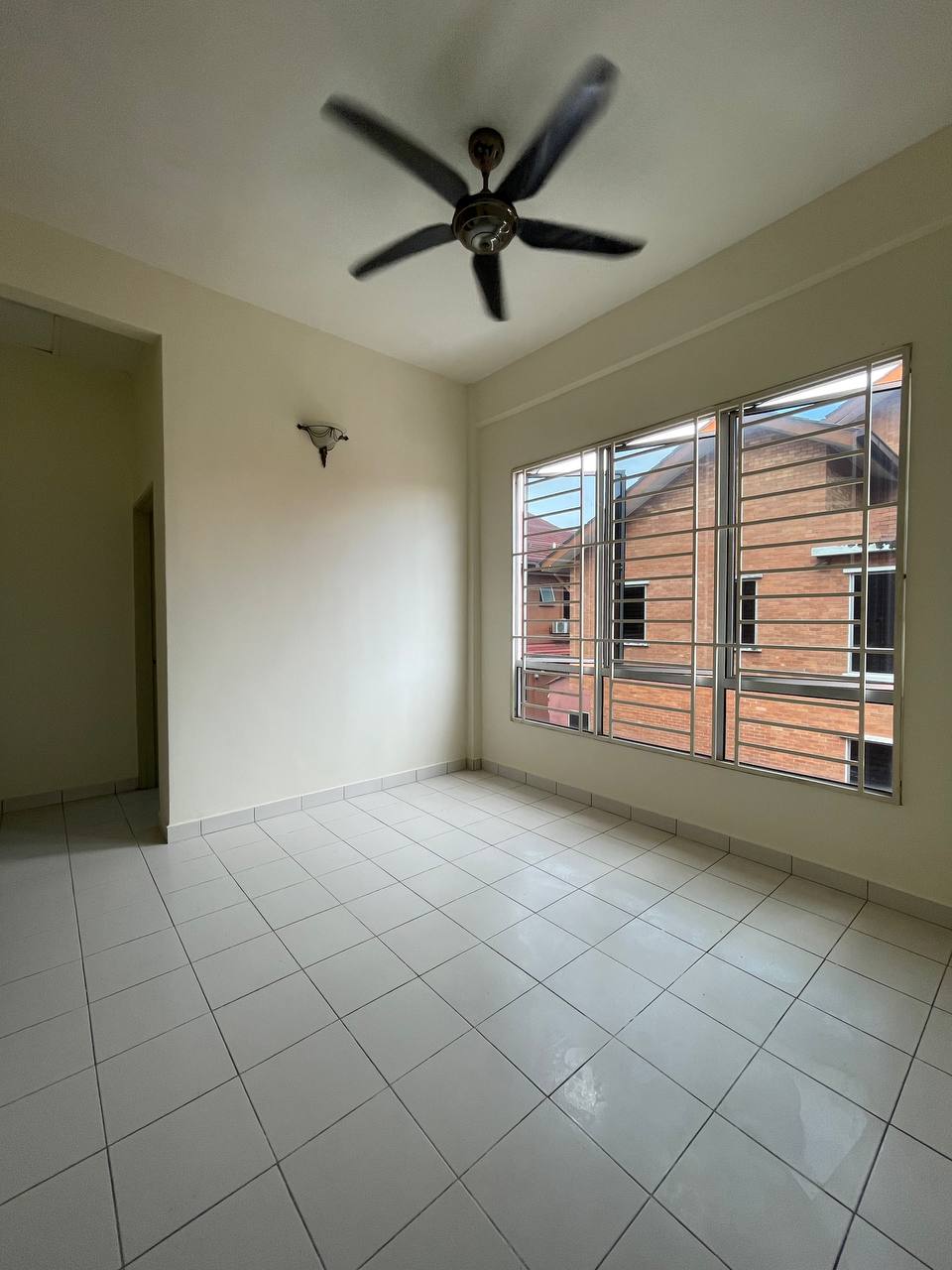 END LOT Alam Budiman Shah Alam refurbished unit - photo 11