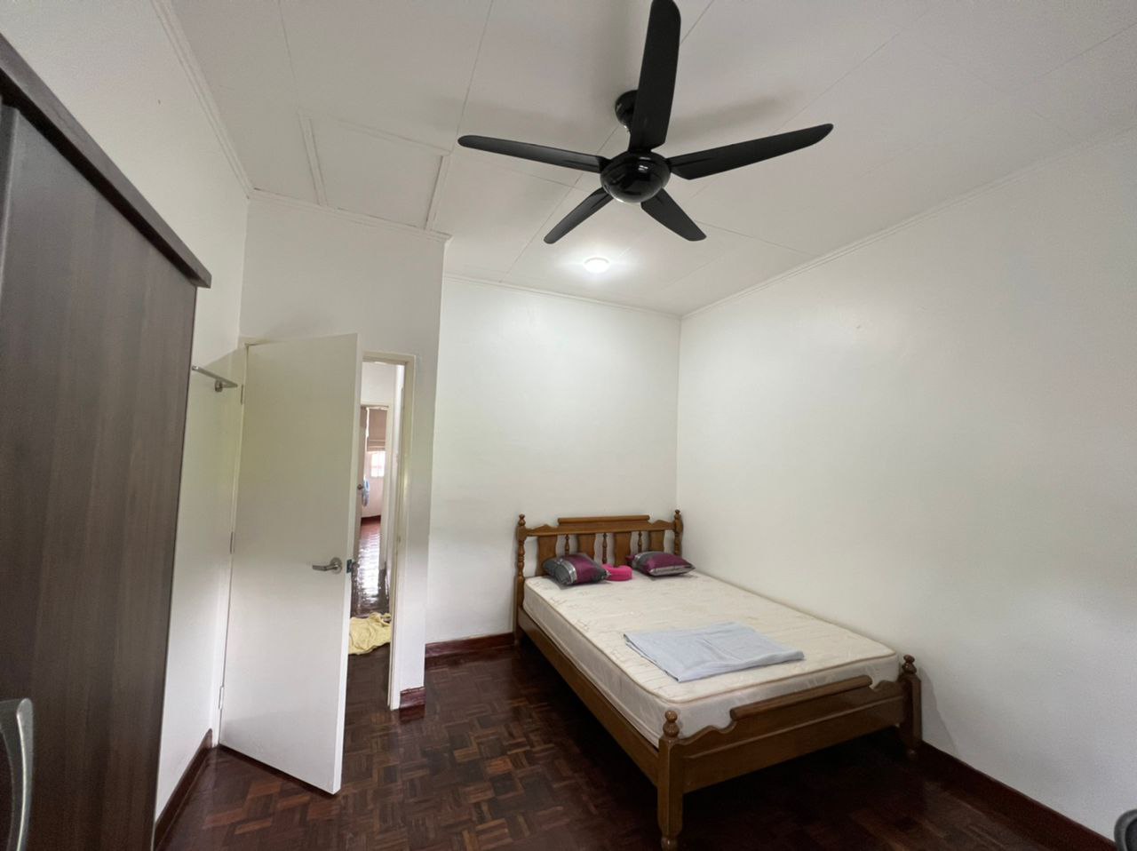FACING SOUTH BK5 Bandar Kinrara Puchong for sale - photo 5