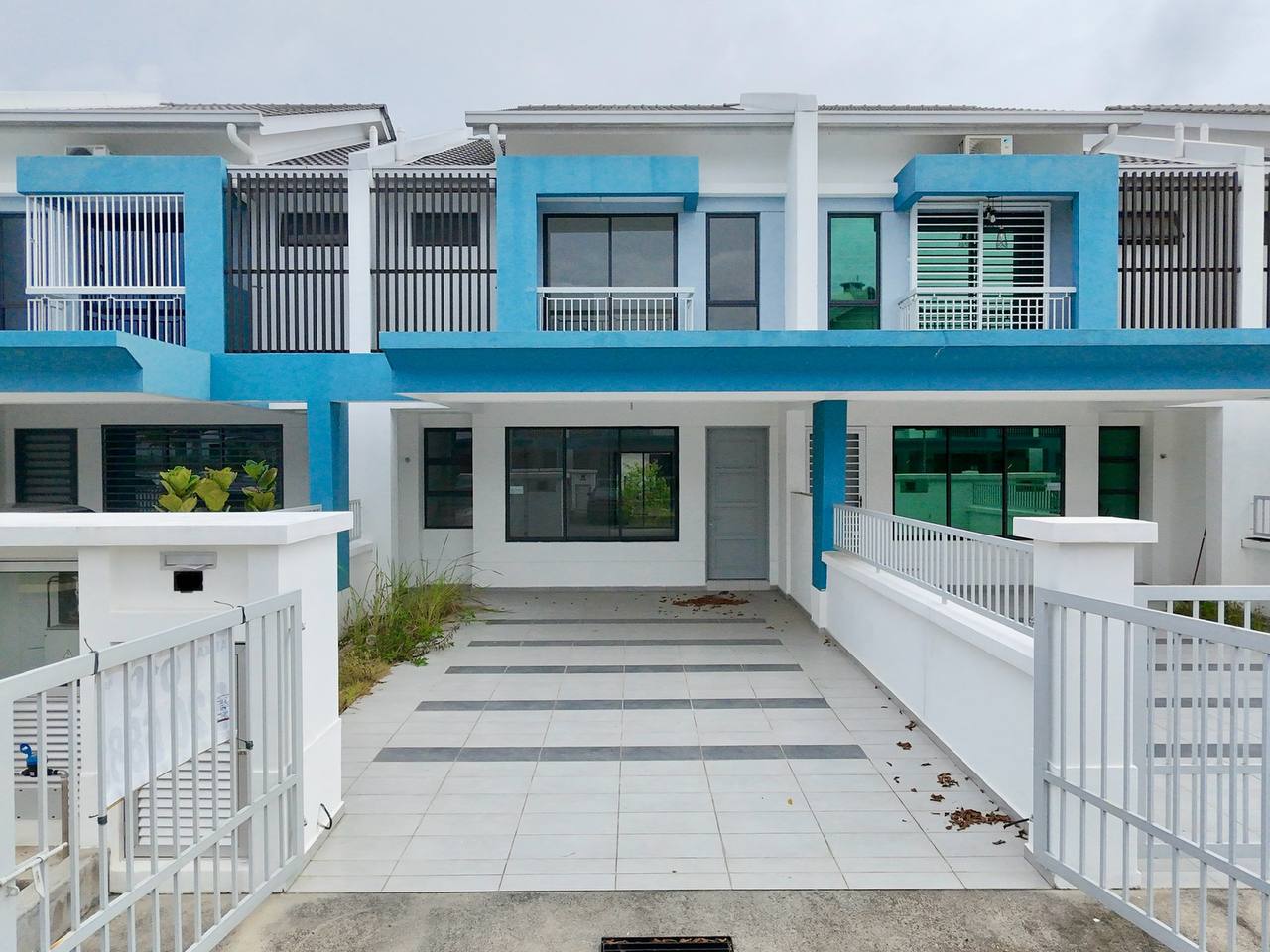 Double storey terrac ...
