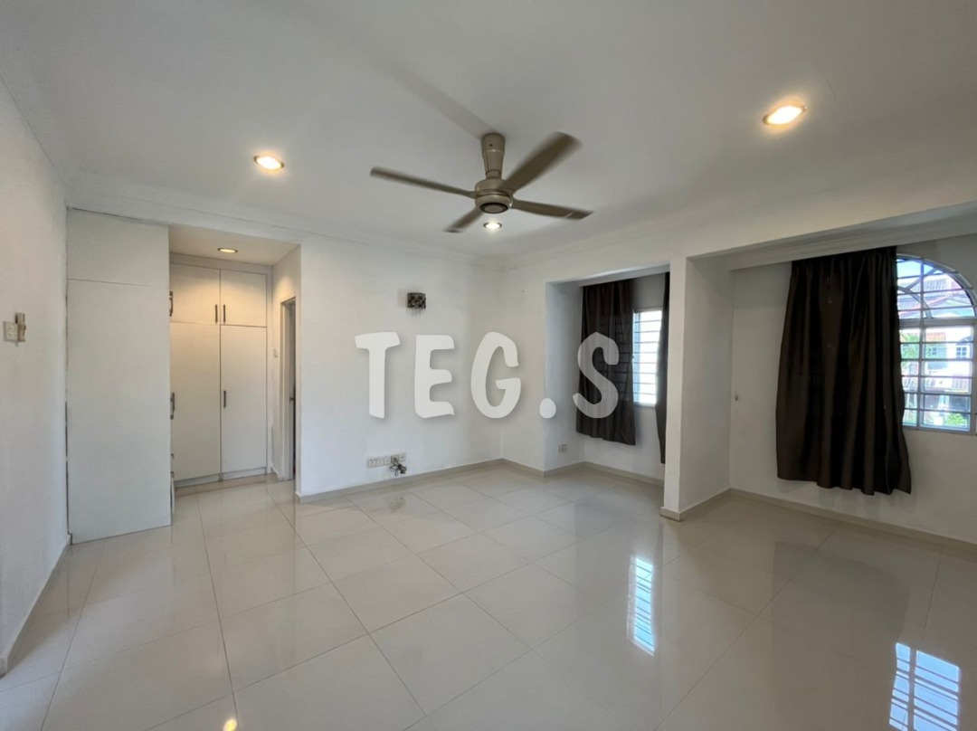 2sty End Lot Kota Kemuning Renovated Tip-Top Unit - photo 4