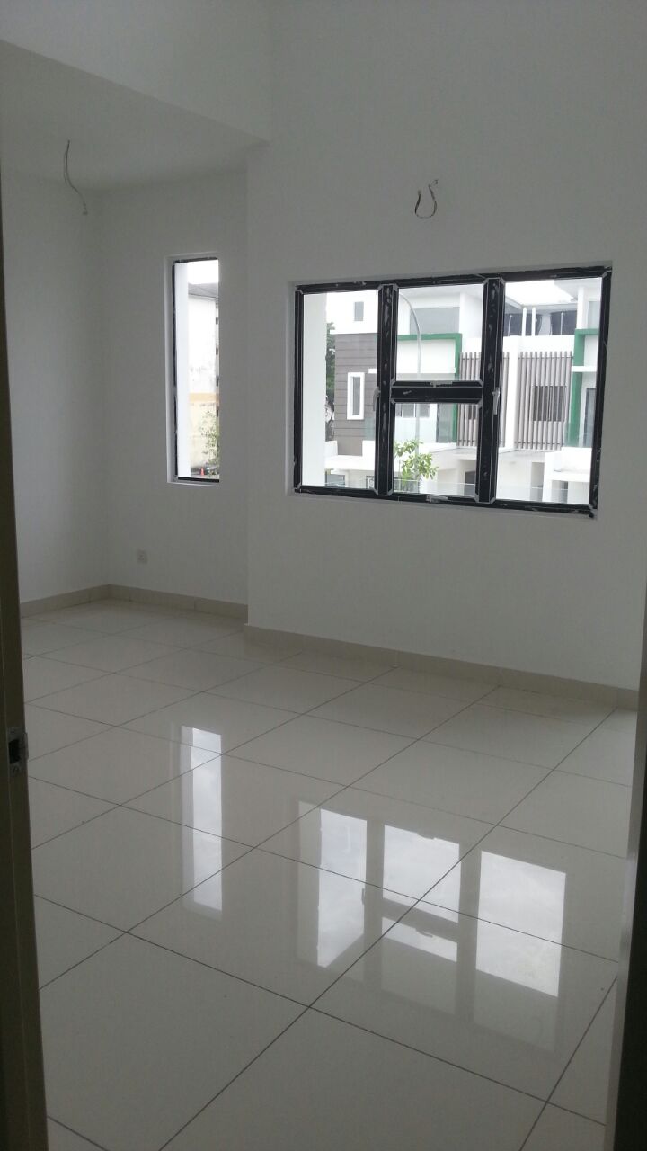 Clover Homes Superlink Double Storey at jln Broga - photo 8