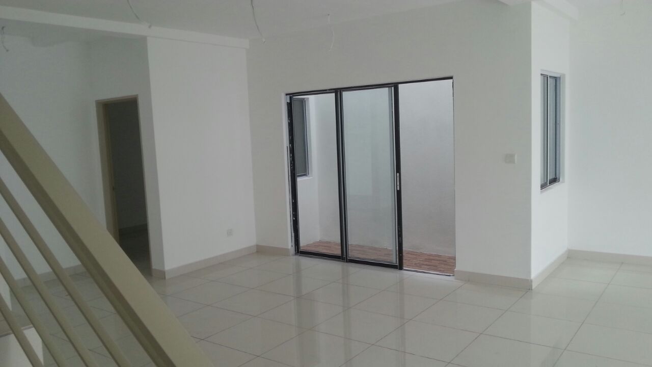 Clover Homes Superlink Double Storey at jln Broga - photo 3