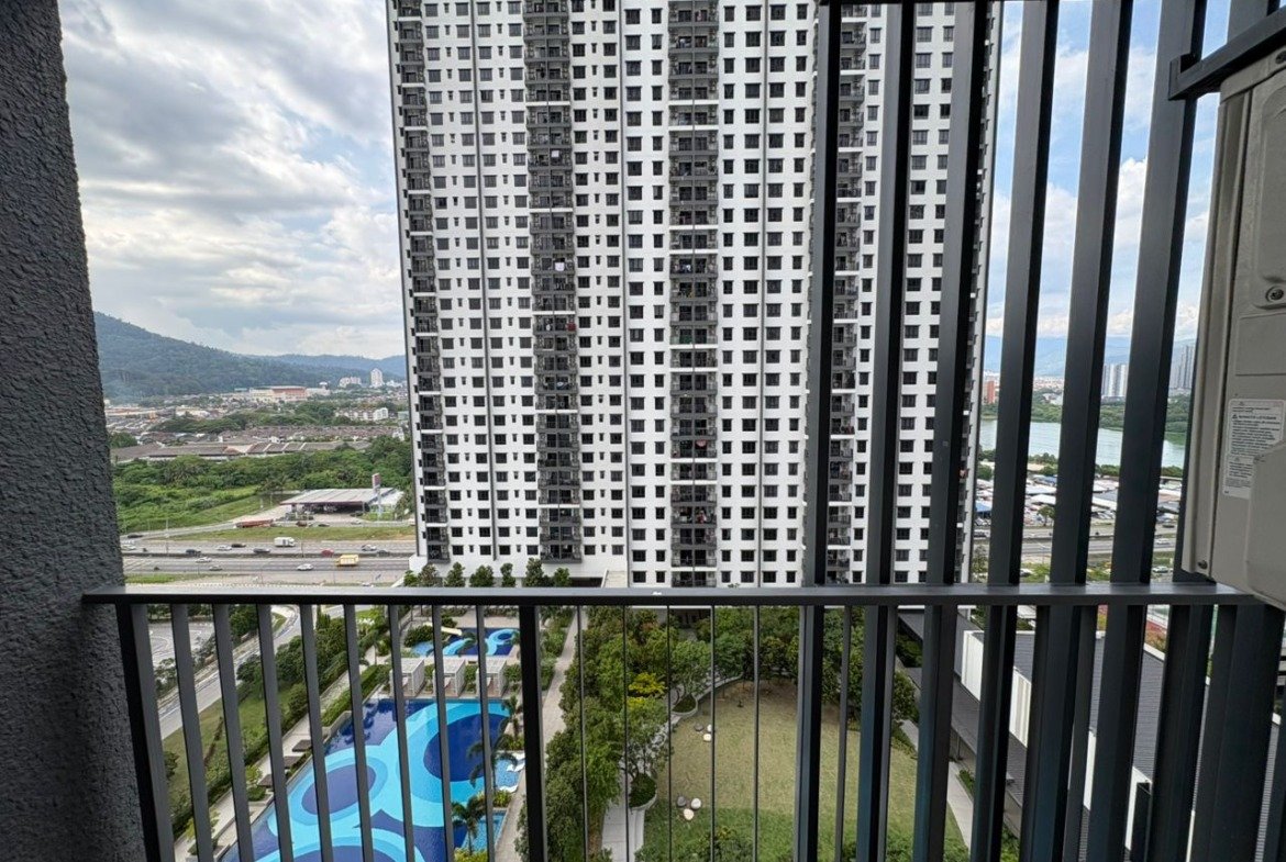 M Luna @ Kepong - photo 4
