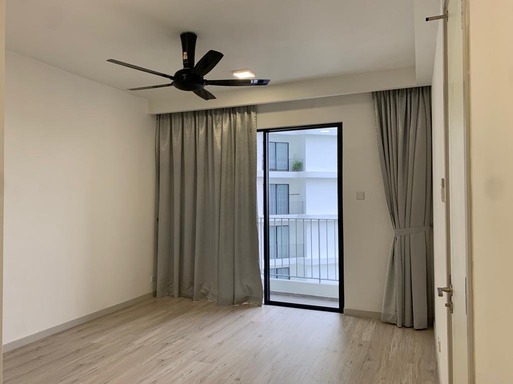 South Brooks Desa park / Partly Furnished/ move in anytime ! - photo 3