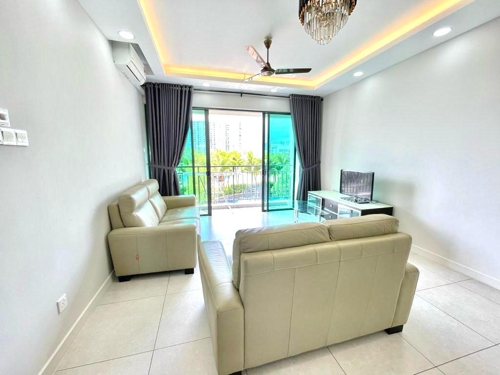 3 residence ...