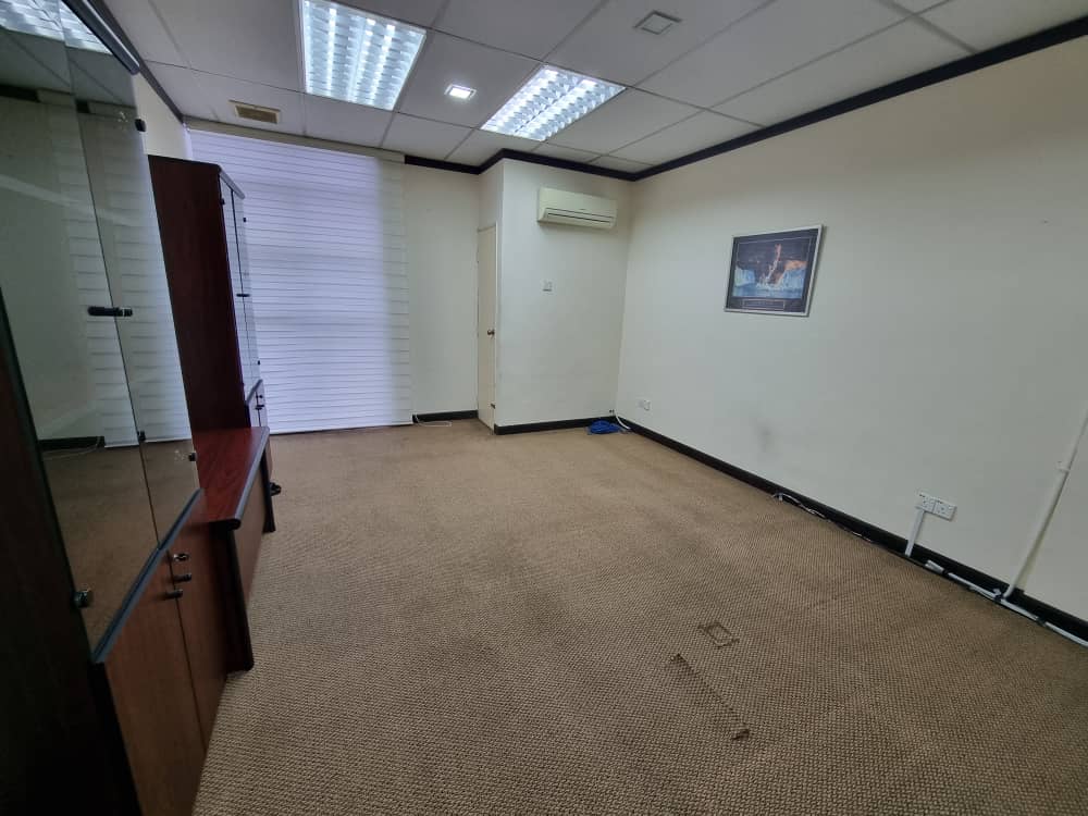 Fully Furnished Office For Rent - photo 5