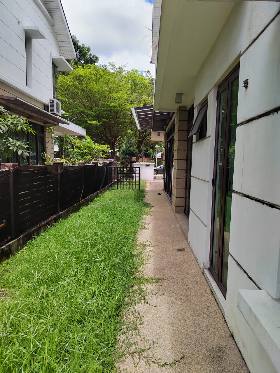USJ 17 Restree 3 Storey Semi D for Sale - photo 2