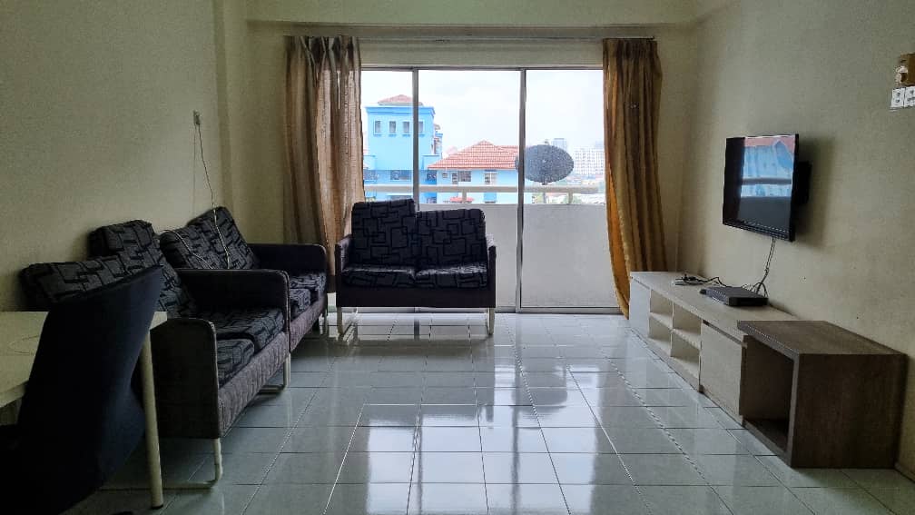 Jalil Damai Apartment, Bukit Jalil KL by Alvin - photo 2