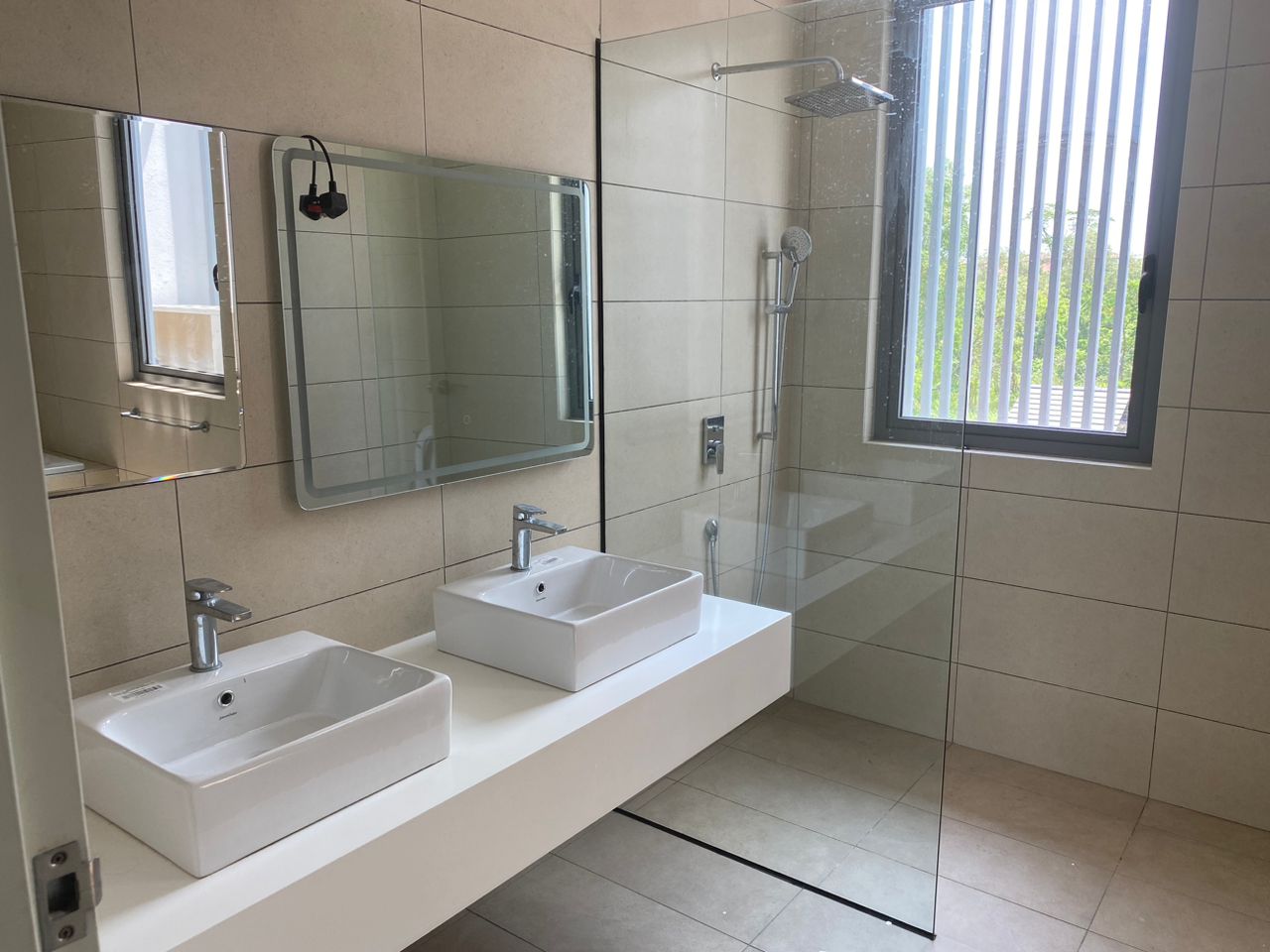 Broadleaf Residences - photo 7
