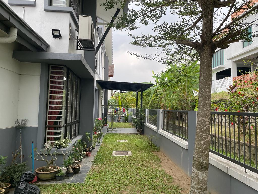 Double Storey End Lot Unit Denai Alam - photo 4