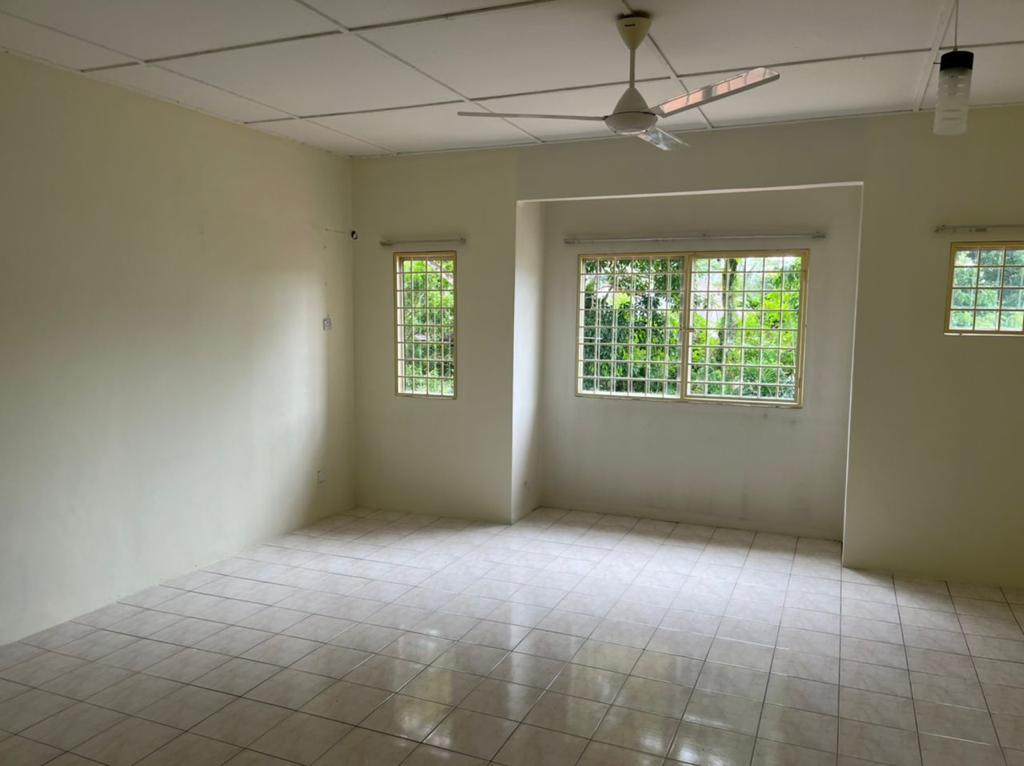 2sty house 4br3b Kota Kemuning - photo 6