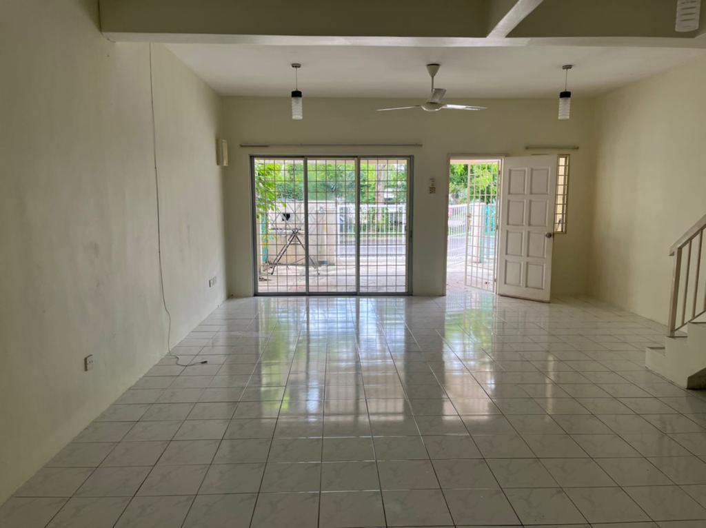 2sty house 4br3b Kota Kemuning - photo 7