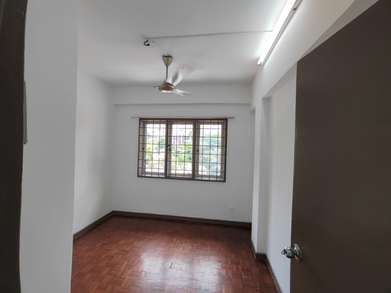 Sentul Park Apartment - photo 4