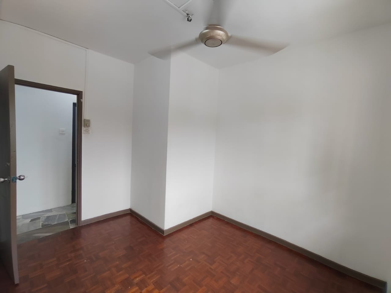Sentul Park Apartment - photo 5