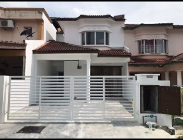 NEW REFURBISH Double Storey Seksyen 8 BBB