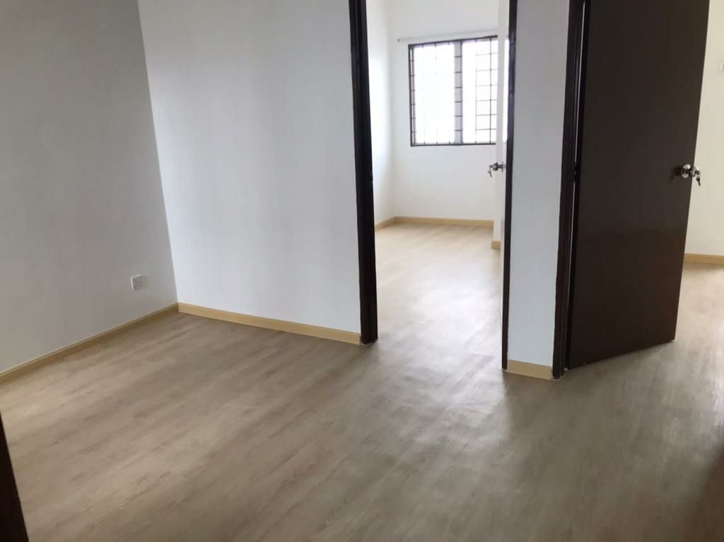 NEW REFURBISH Double Storey Seksyen 8 BBB - photo 3