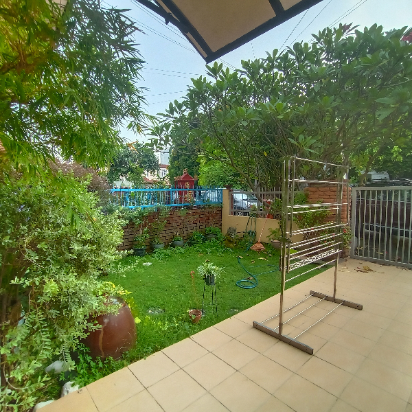 SS 4D Terrace Peoples Park 3min LRT Kelana Jaya - photo 2