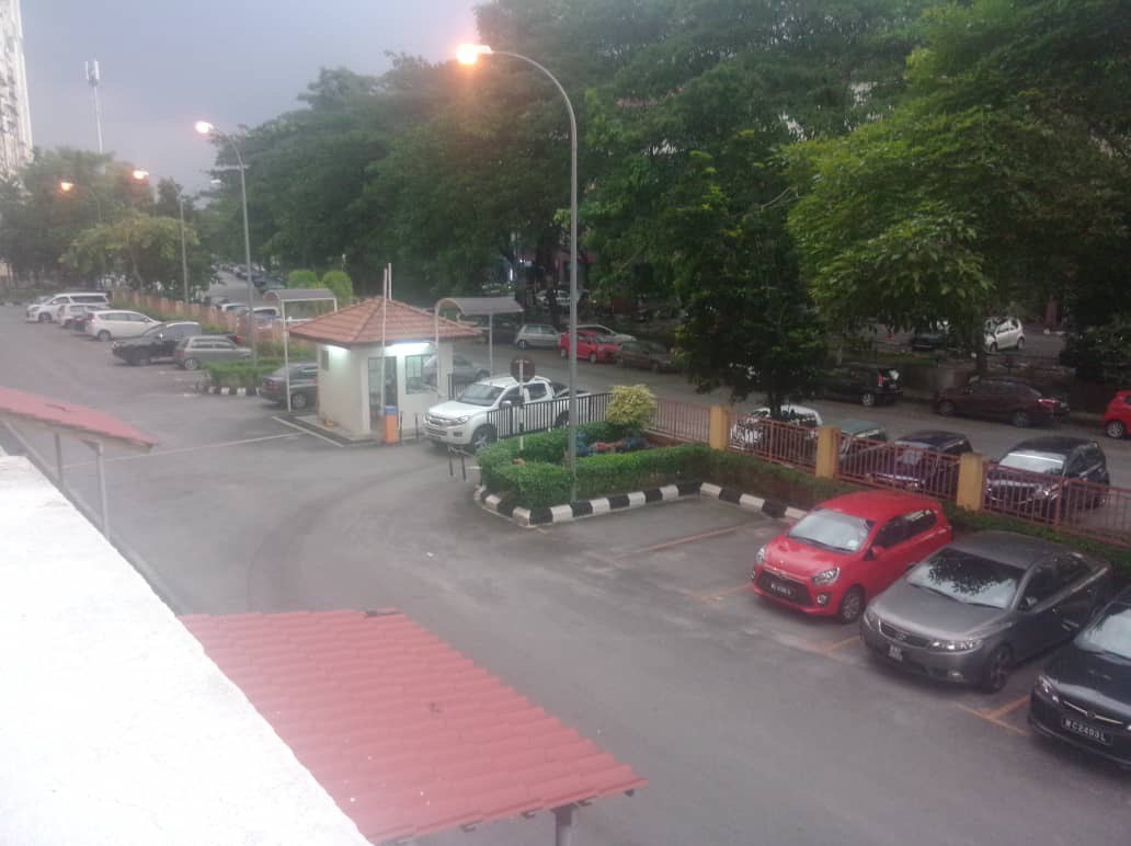 Freehold Level 1 Serdang Villa Apartment - photo 11
