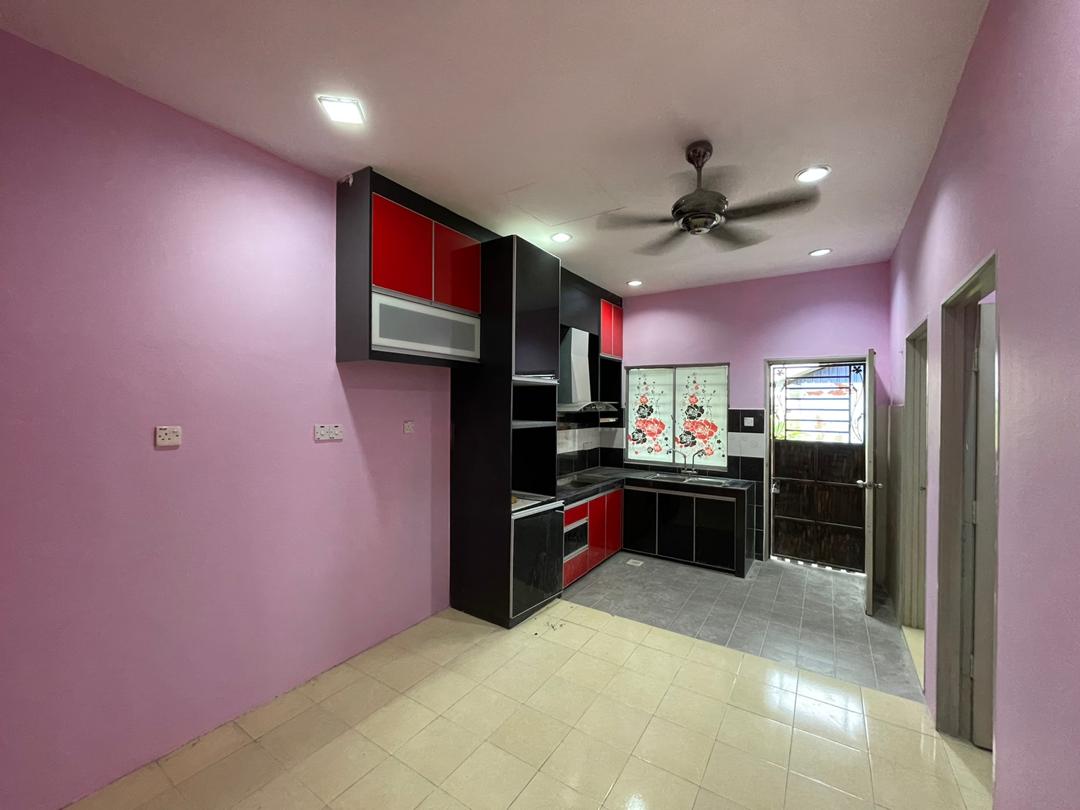 Rumah Teres Single Storey Seksyen 30 Shah Alam - photo 2