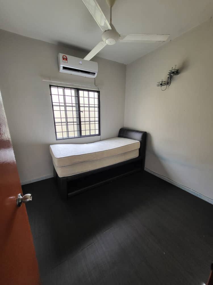 Intana Ria Apartment, Seksyen 7, Bangi - photo 5