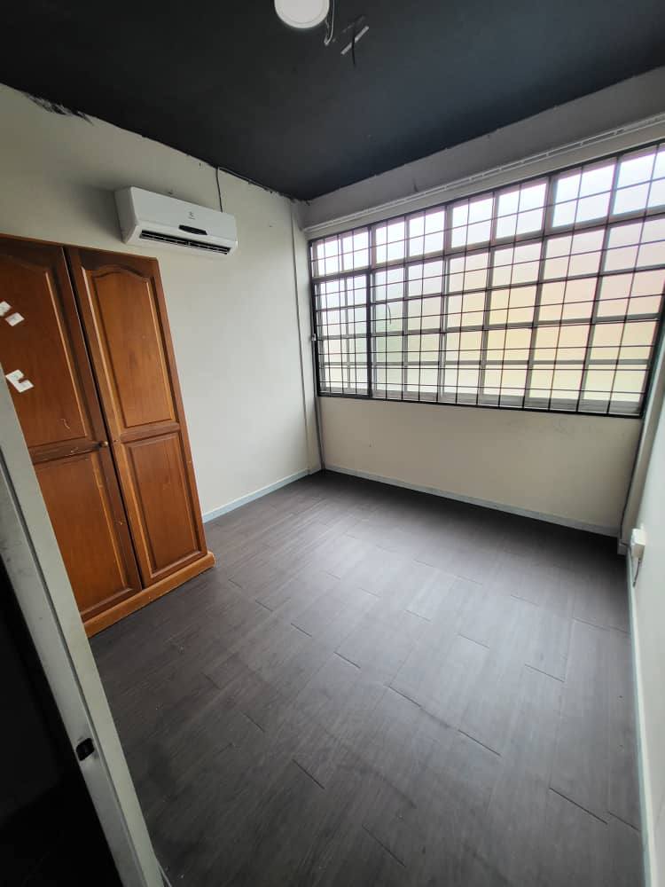 Intana Ria Apartment, Seksyen 7, Bangi - photo 6