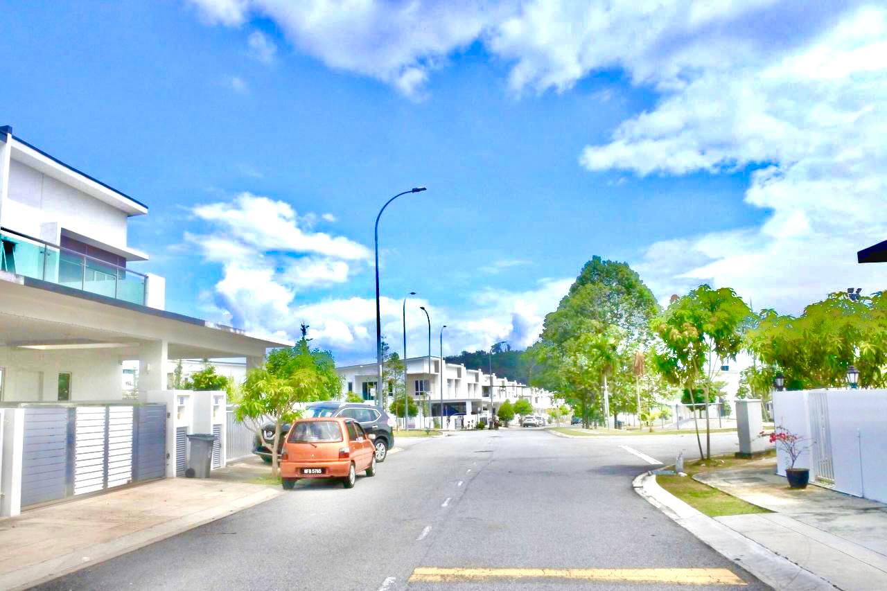 Double Storey Terrace, Ara Sendayan, Barinda - photo 3
