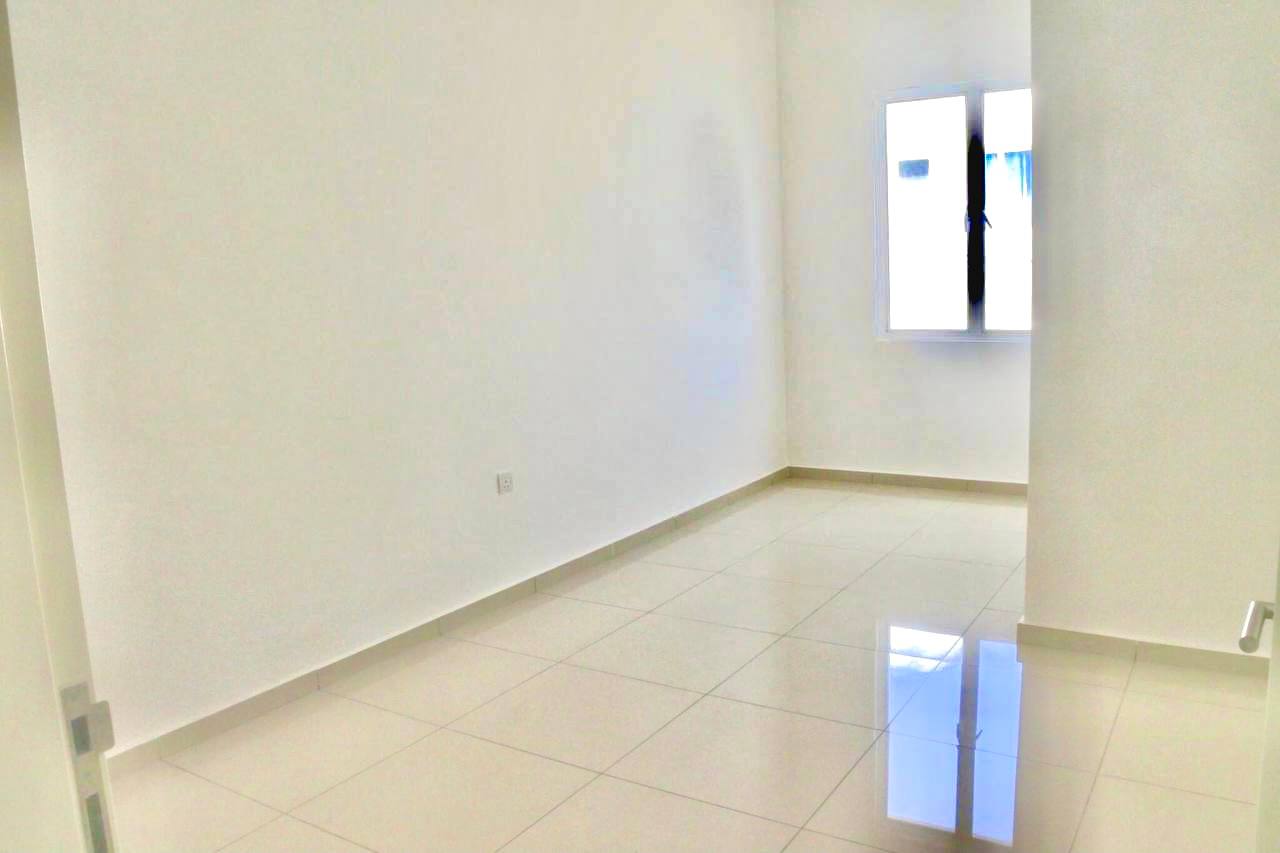 Double Storey Terrace, Ara Sendayan, Barinda - photo 9