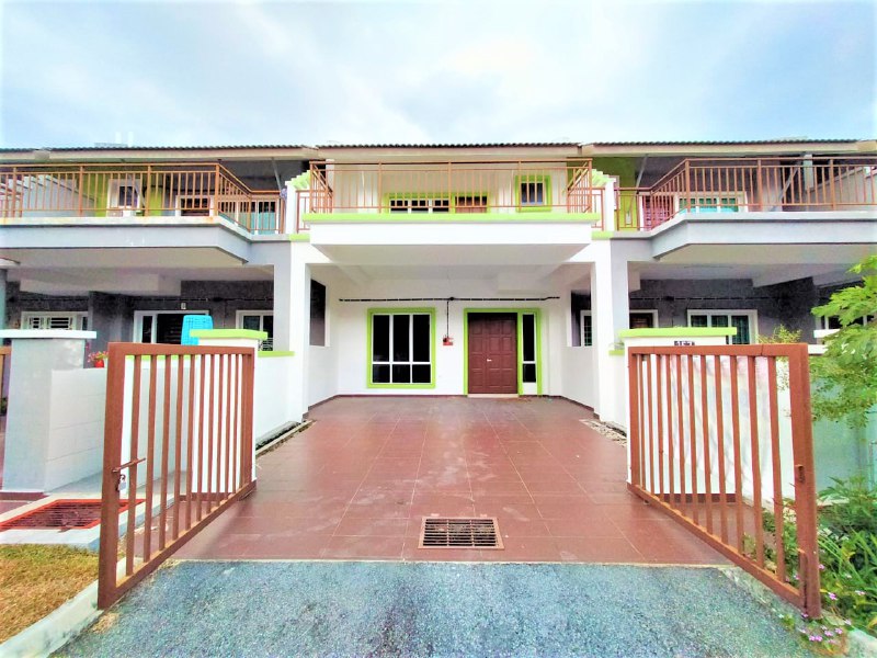 2 Storey Terrace Taman Kiara Indah 2, Seremban