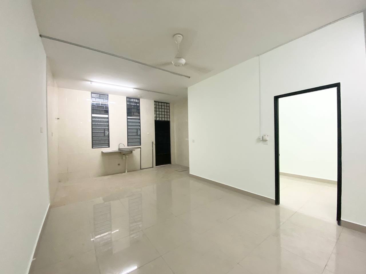 3 Storey Terrace House Bangi Avenue, Bangi - photo 4
