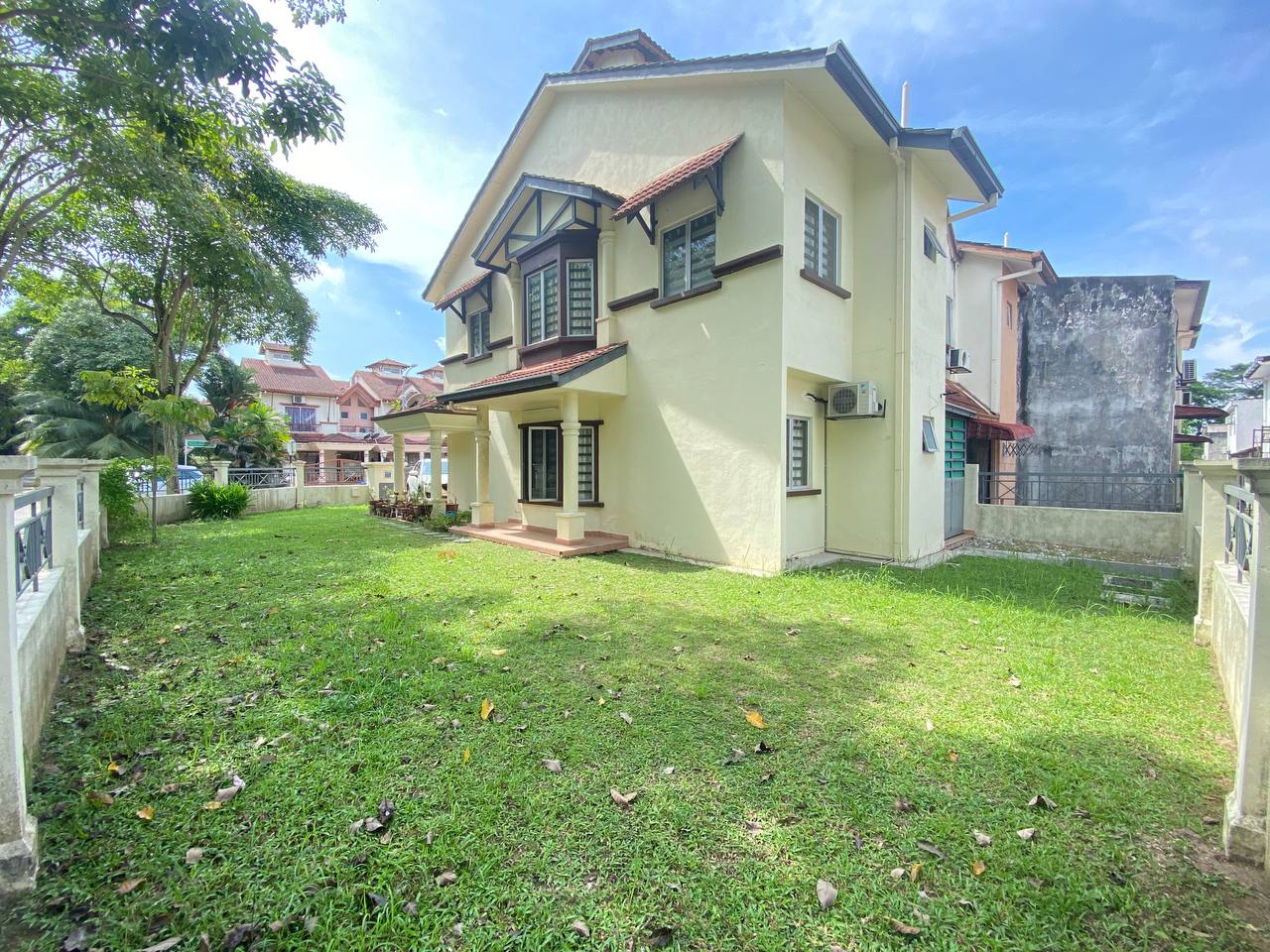 Terrace House Bukit Subang Selangor - photo 2