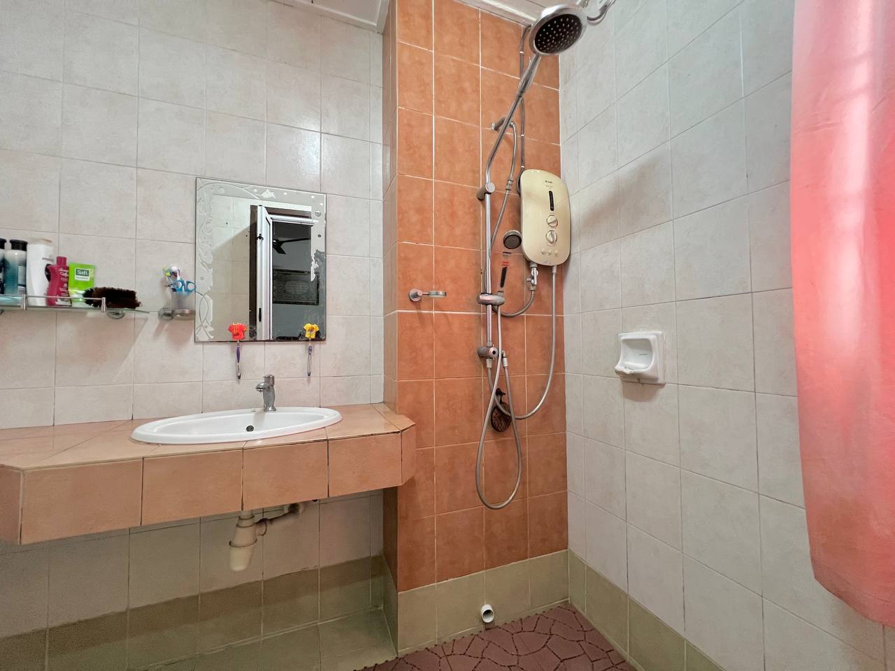 SUBANG BESTARI, SEKSYEN U5, SHAH ALAM - photo 12