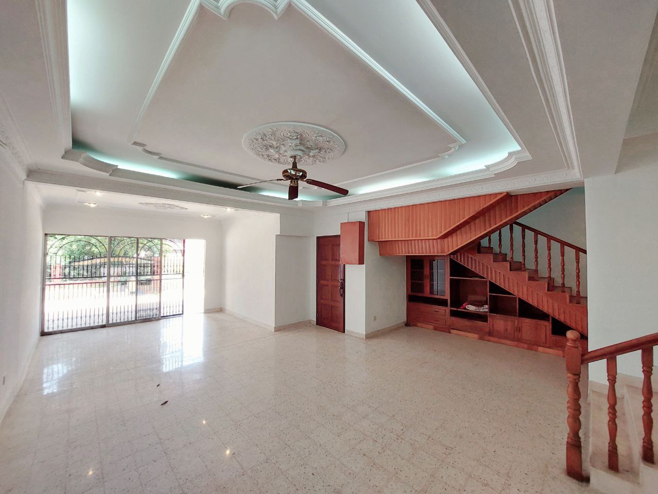 Terrace House Seksyen 6, Shah Alam - photo 4