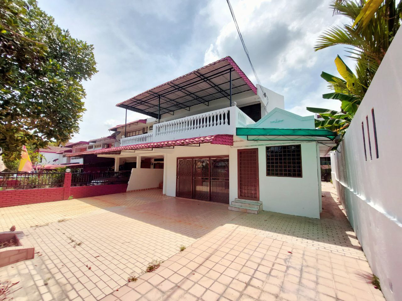 Terrace House Seksyen 6, Shah Alam - photo 11