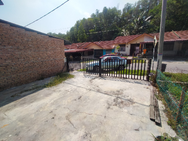 Rumah Teres Untuk Dijual Di Rpt Taman Anggerik Fasa lll, Bemban - photo 3