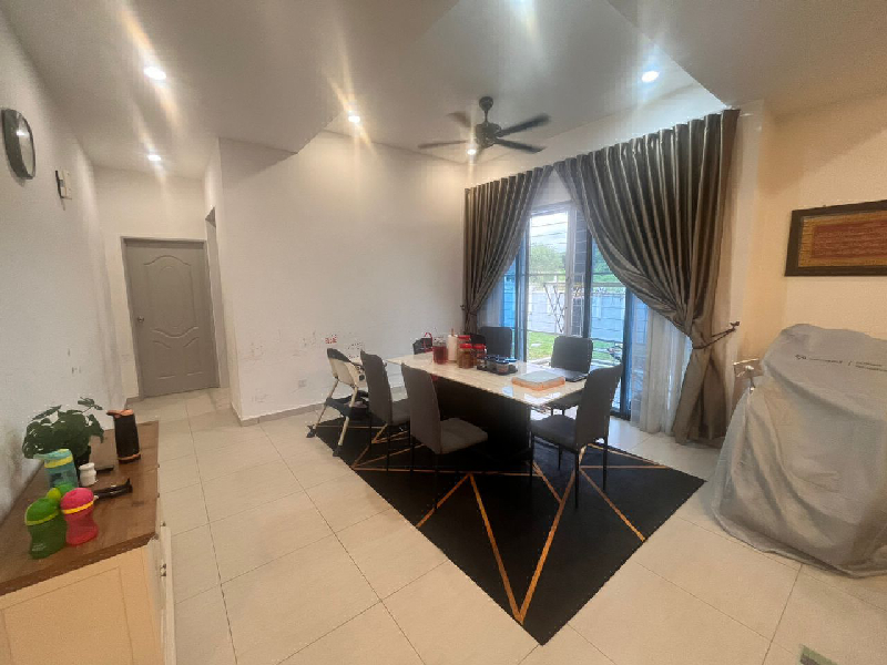 Desa Lahat Corner Single Storey Bungalow For Sale - photo 3