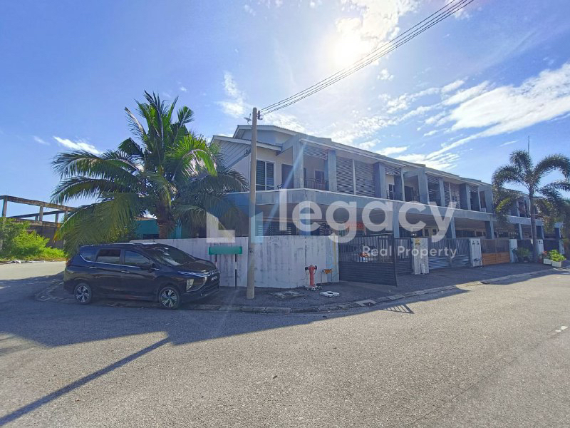 Rumah Corner Lot Teres 2 Tingkat Di Taman Lahat Baru Untuk Dijual - photo 2
