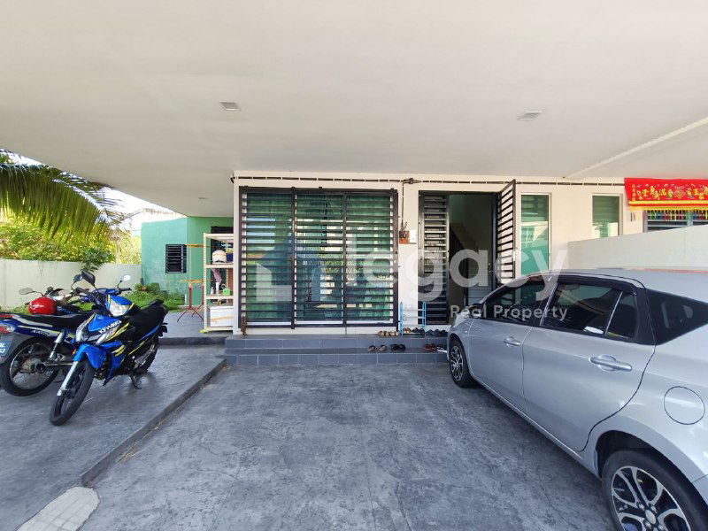 Rumah Corner Lot Teres 2 Tingkat Di Taman Lahat Baru Untuk Dijual - photo 4