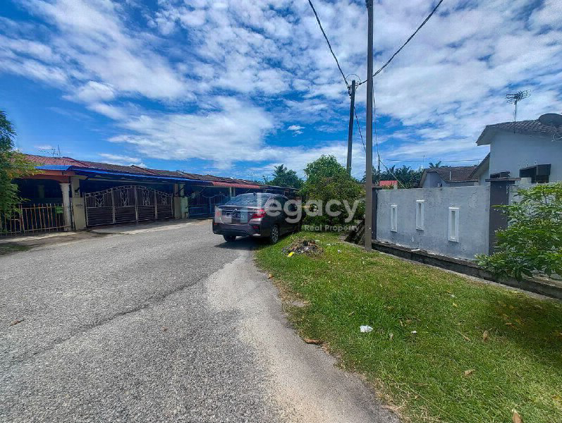 For Sale CORNER Lot Unit Taman Seri Mawar Manjung - photo 2