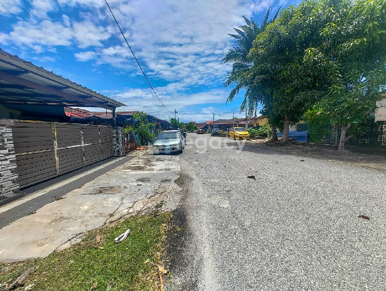 For Sale CORNER Lot Unit Taman Seri Mawar Manjung - photo 3