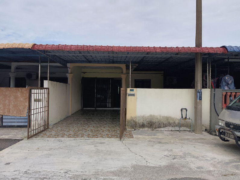 Rumah Teres Setingkat Untuk Dijual Di Taman Sri Wangsa , Batu Gajah
