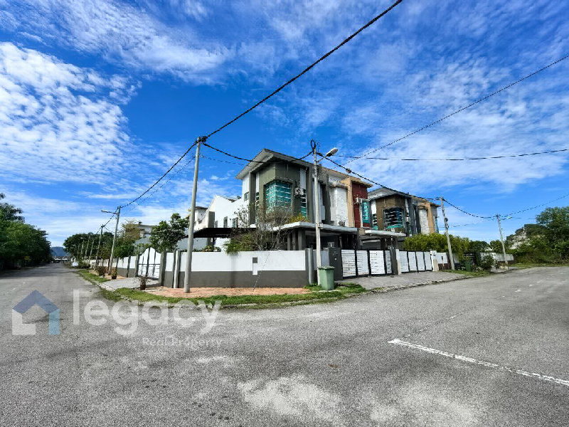 Rumah Corner Lot Semi-D Cluster 2 Tingkat untuk Dijual  Peluang Emas untuk Dimiliki! - photo 2