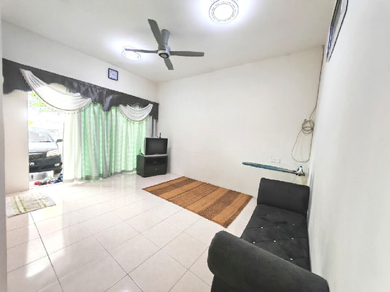 Rumah Teres Setingkat Untuk Dijual Di Taman Lakeville, Seri Iskandar - photo 7