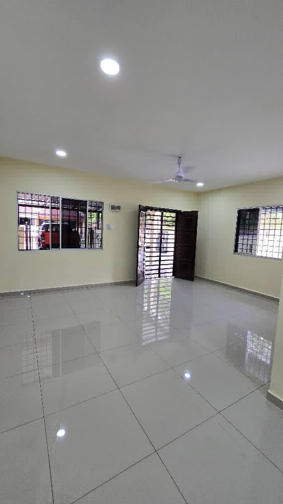 Rumah Teres 2 Tingkat Corner Lot Fully Renovated Di Tapah Untuk Diijual RM320K - photo 4