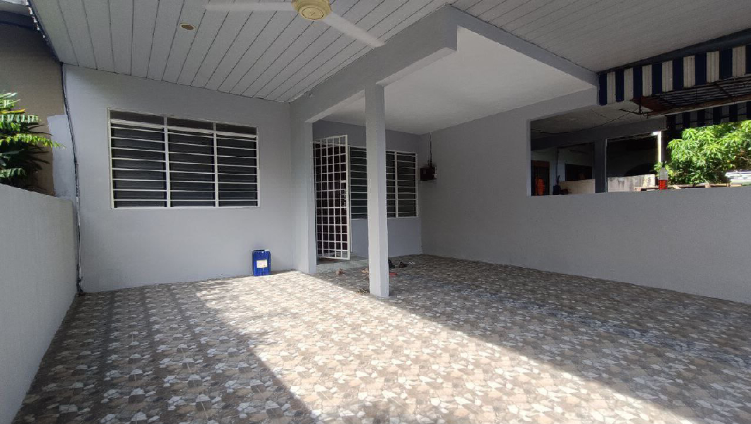 Rumah Teres Setingkat Untuk Dijual Berdepan Lotus Bercham - photo 4