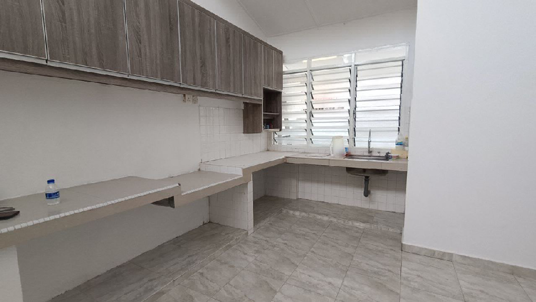 Rumah Teres Setingkat Untuk Dijual Berdepan Lotus Bercham - photo 8